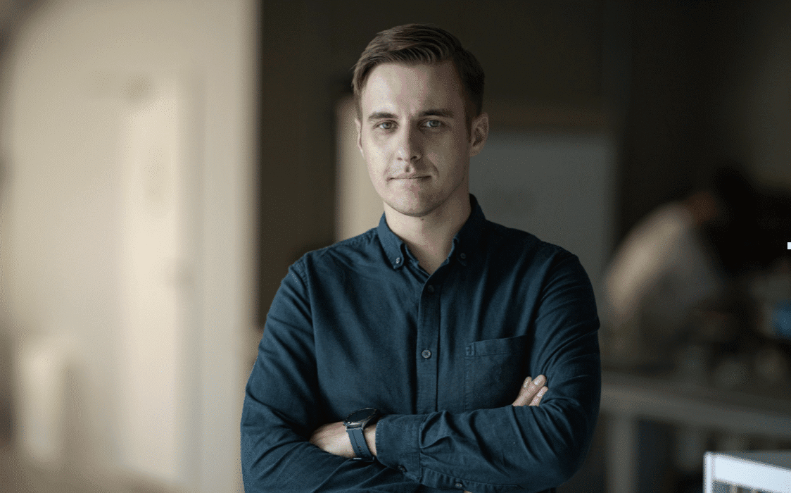 Jak urządzić domowe stanowisko pracy, które naprawdę działa? [WYWIAD]