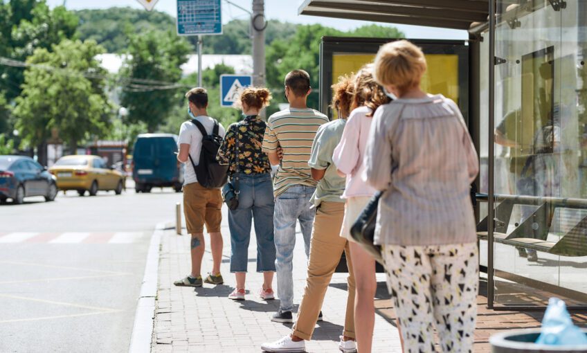 Wykluczenie komunikacyjne w Polsce – co zrobić gdy do pracy nie da się dojechać?