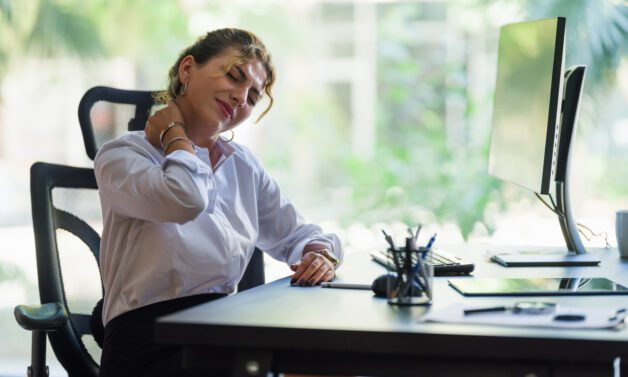 Praca, która nie boli. Dlaczego ergonomia ma znaczenie