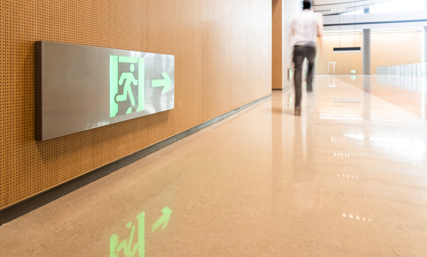 Próbna ewakuacja – kiedy i jak ją przeprowadzić?