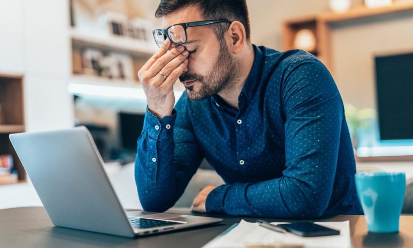 Pierwsze sygnały wypalenia zawodowego – jak rozpoznać, że organizm mówi „dość”